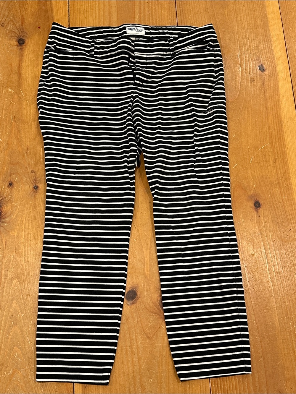 Old Navy Black & White Striped Girls' Leggings